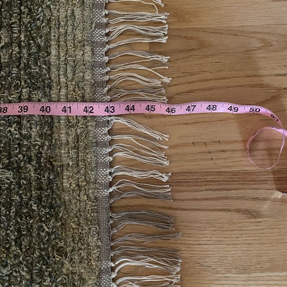 Throw Rug - Picture 12 of 16